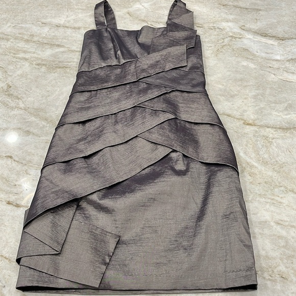 Jessica McClintock | Grey Metallic Bodycon Dress | Size 4‎ - Picture 4 of 14
